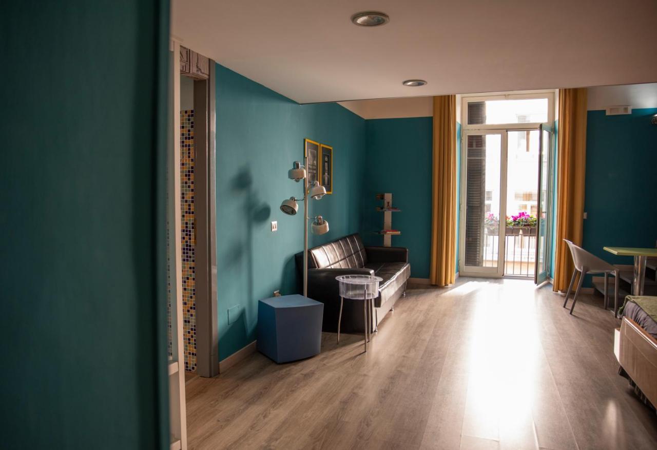 Home&More B&B Napoli Bagian luar foto