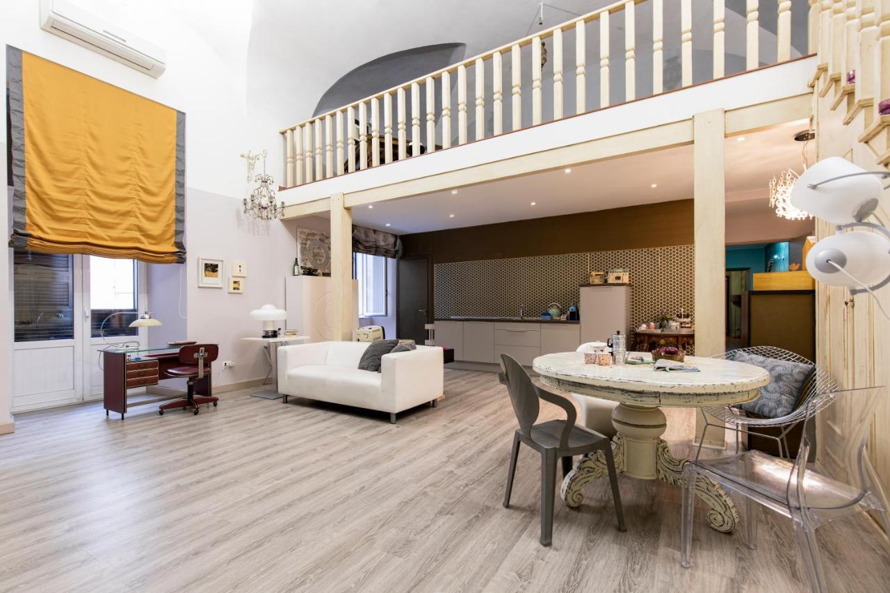 Home&More B&B Napoli Bagian luar foto