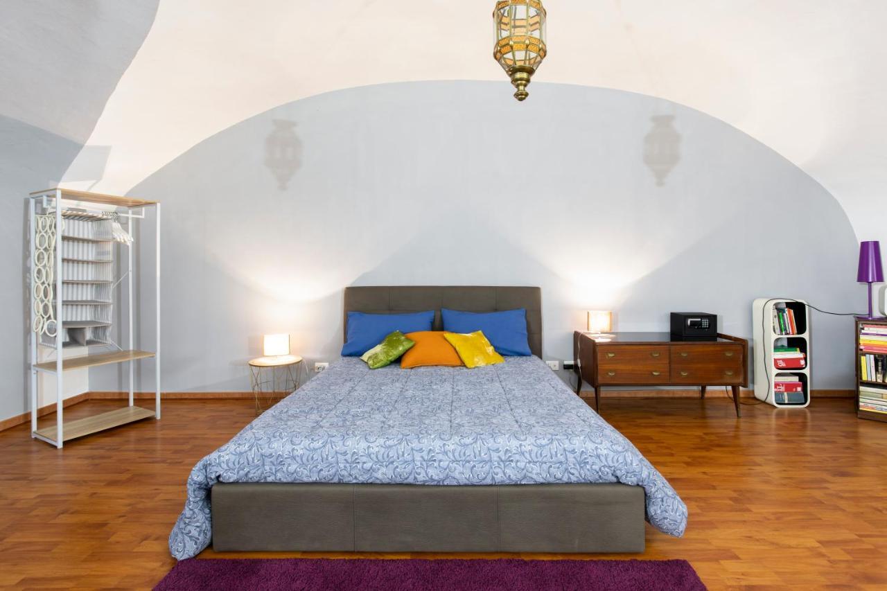 Home&More B&B Napoli Bagian luar foto